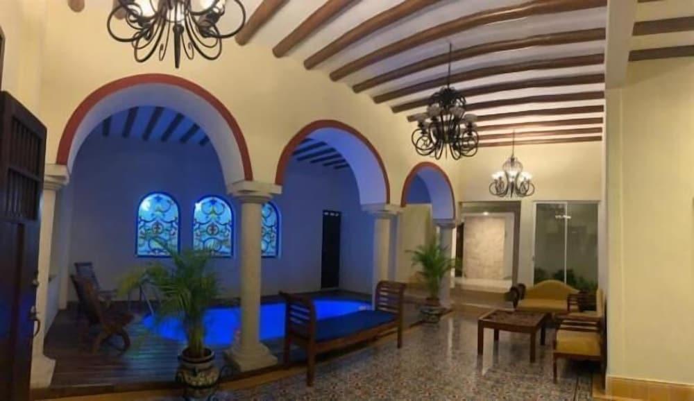 Hotel Catedral ואיאדוליד מראה חיצוני תמונה