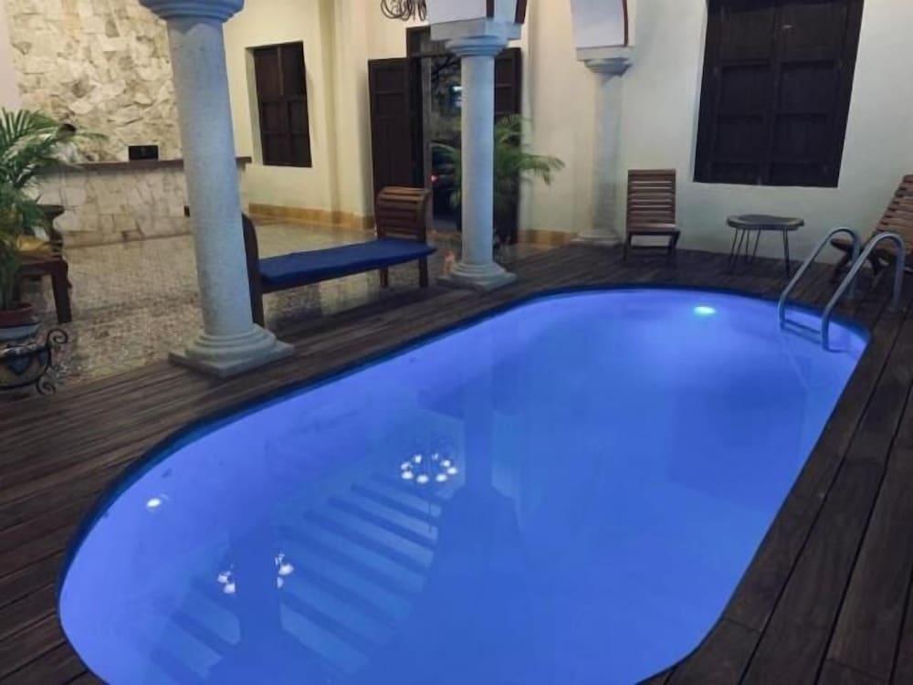 Hotel Catedral ואיאדוליד מראה חיצוני תמונה